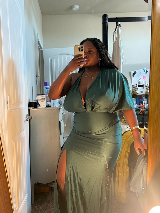 Fashion Nova Dresses & Skirts - Fashion Nova Emerald Green Maxi Dress with Thigh Slit